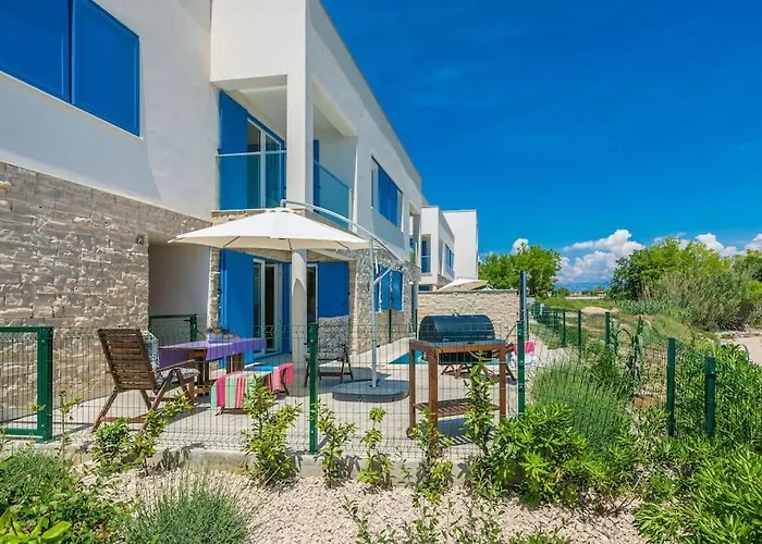 بيت للعطل Miri Lavender *